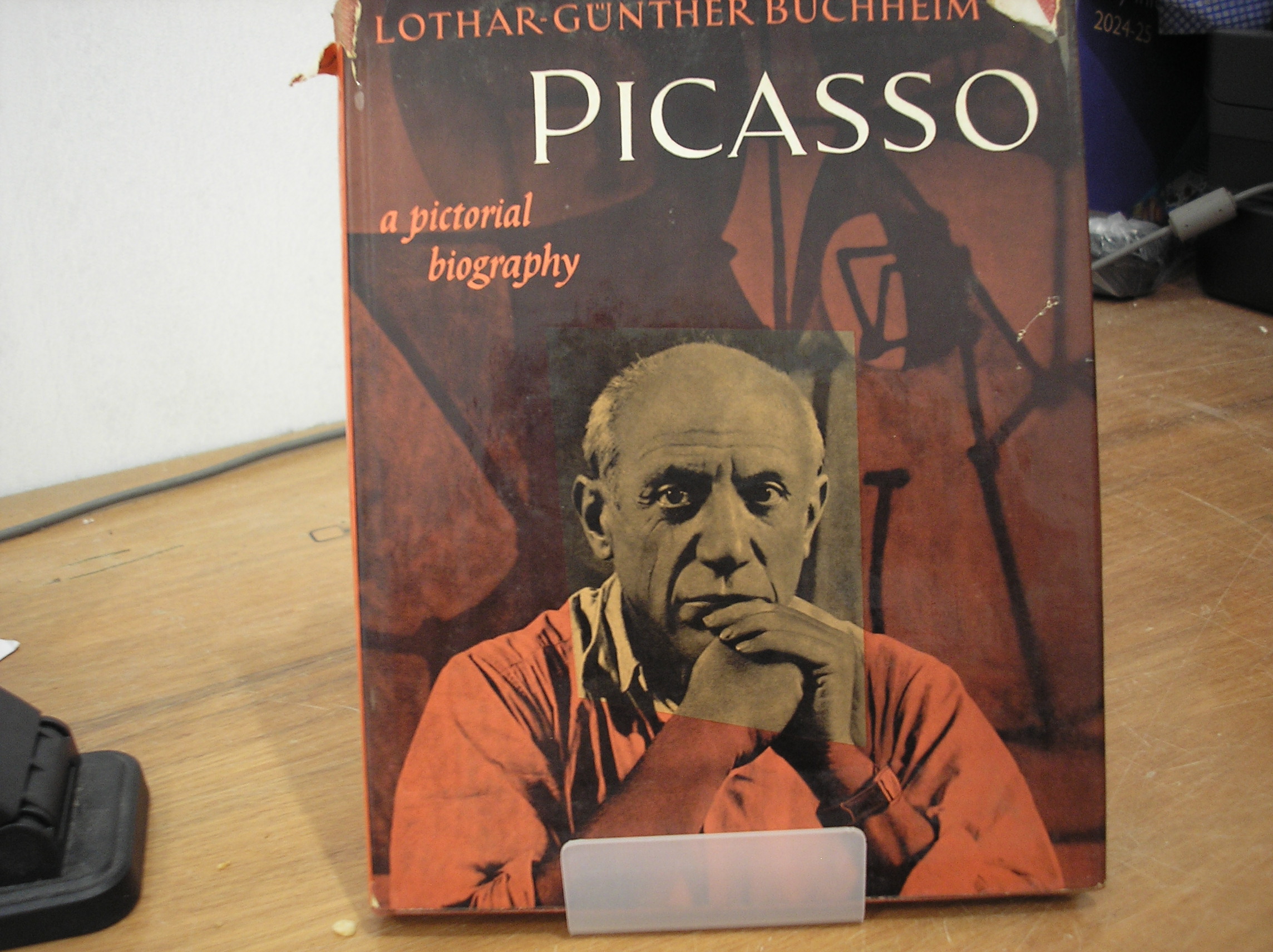 Image 0 of Picasso a pictorial biography