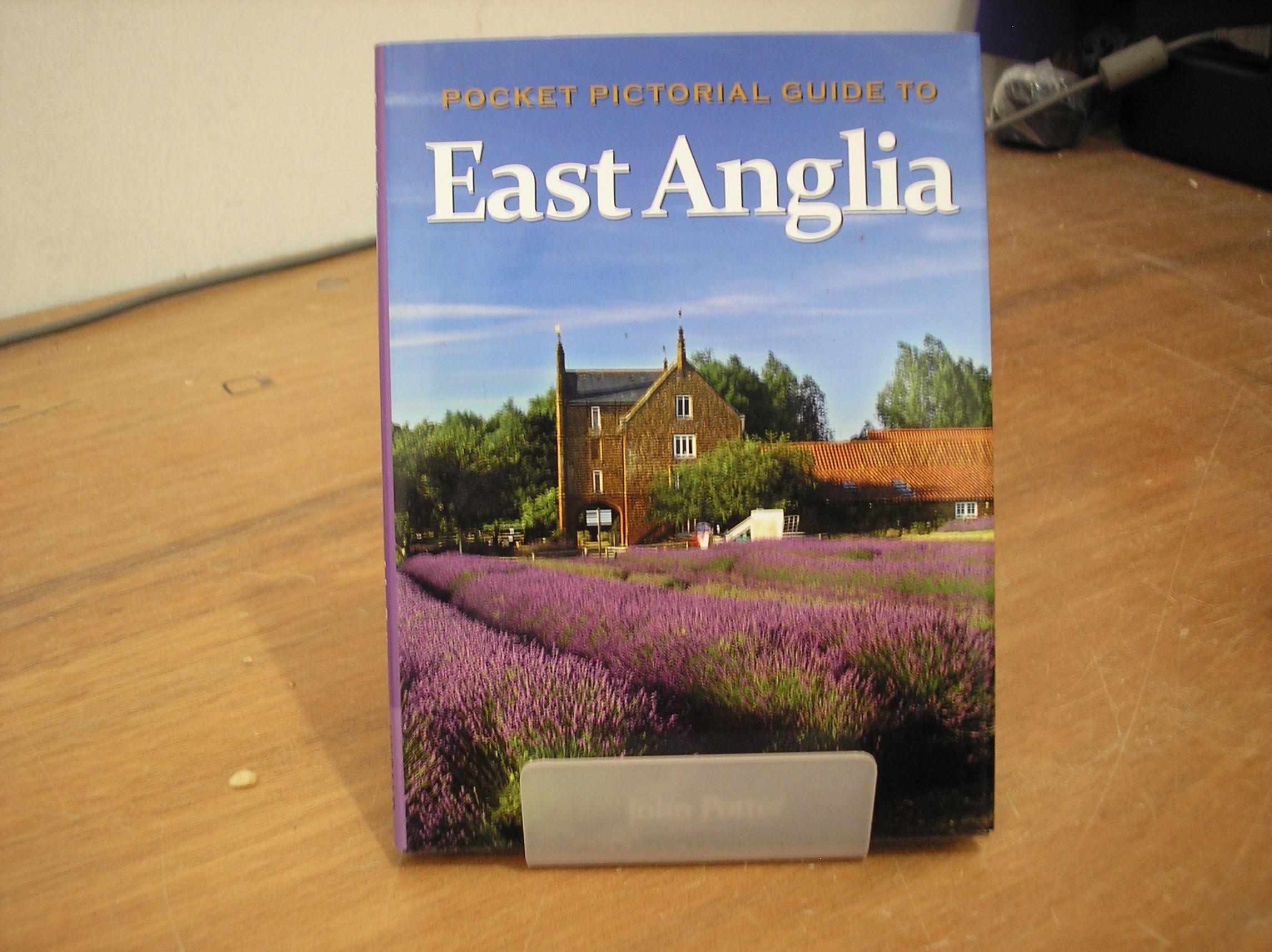 Image 0 of Pocket pictorial Guide To East Anglia