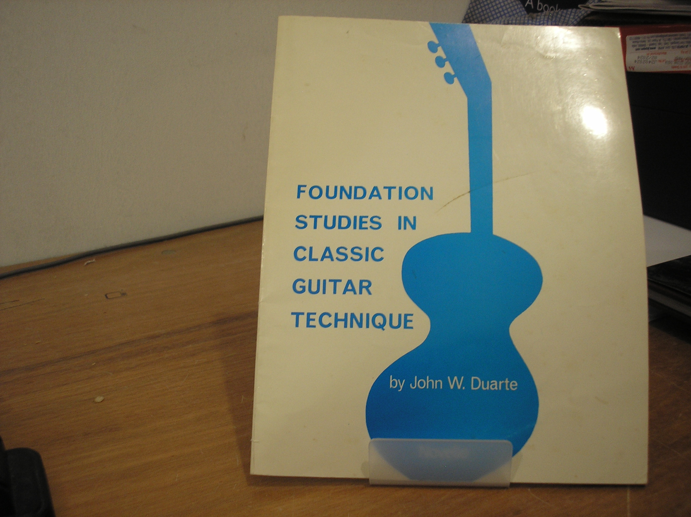 Image 0 of Foundation Studies In Classic Guitar Technique