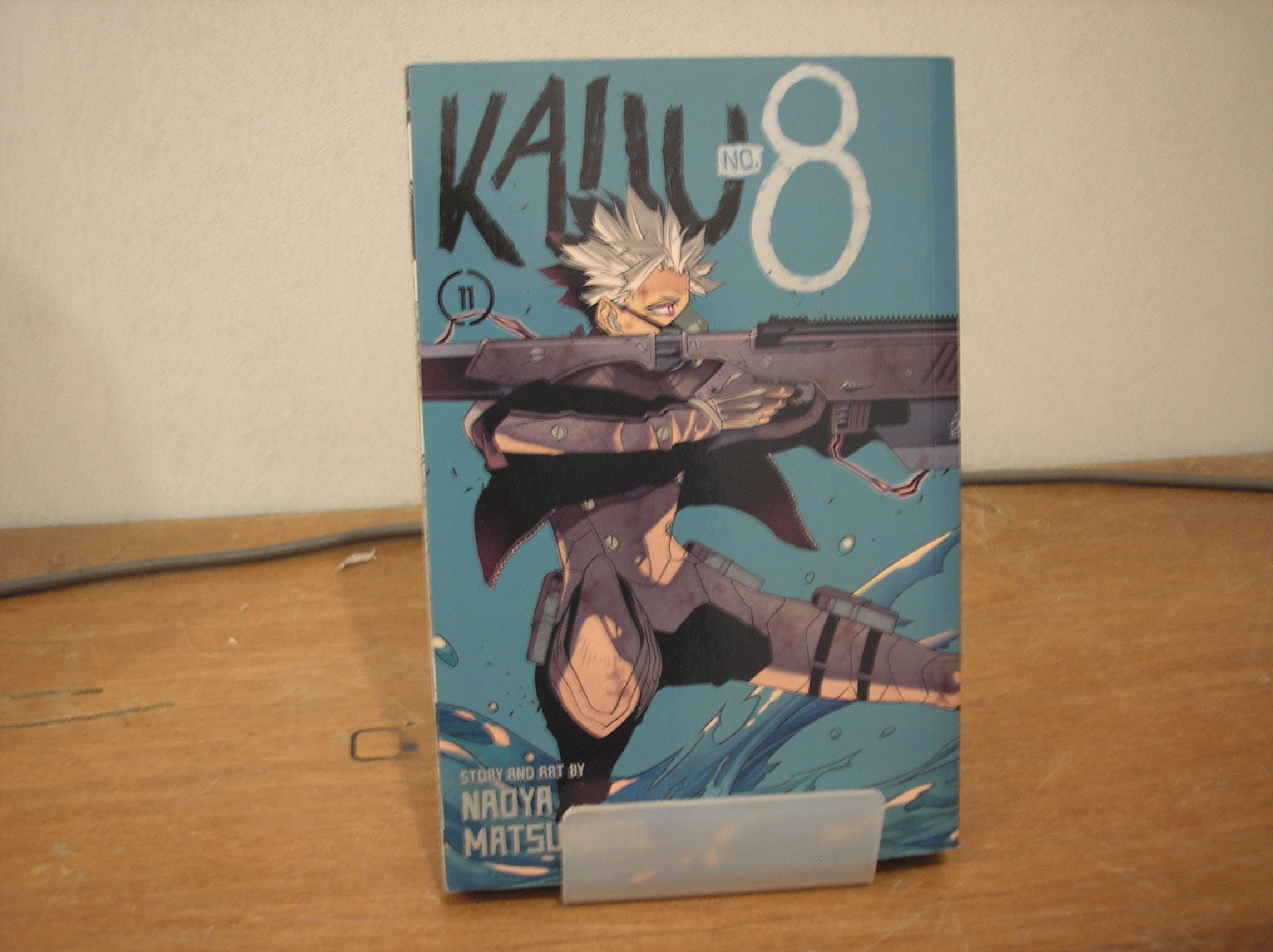 Image 0 of Kaiju No. 8, Vol. 11