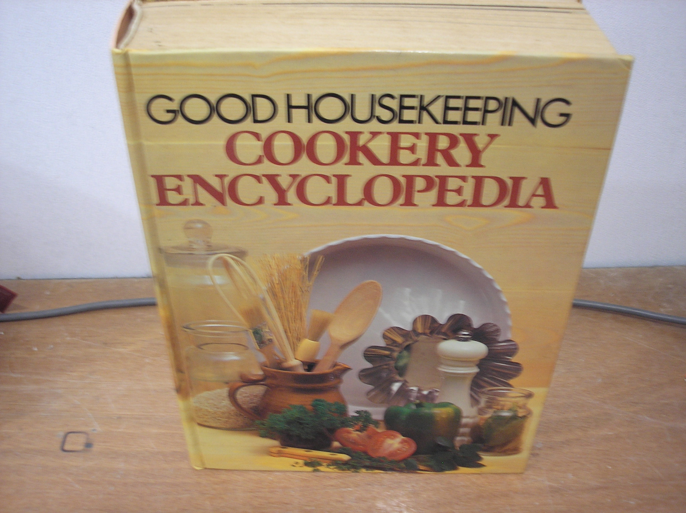 Image 0 of Good Housekeeping Cookery Encyclopedia