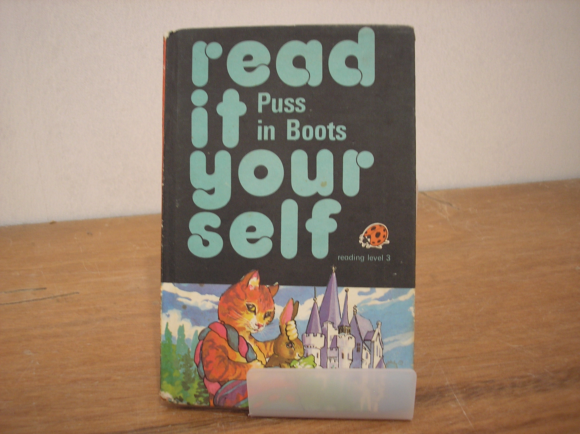 Image 0 of Read it Yourself Level Three Puss in Boots