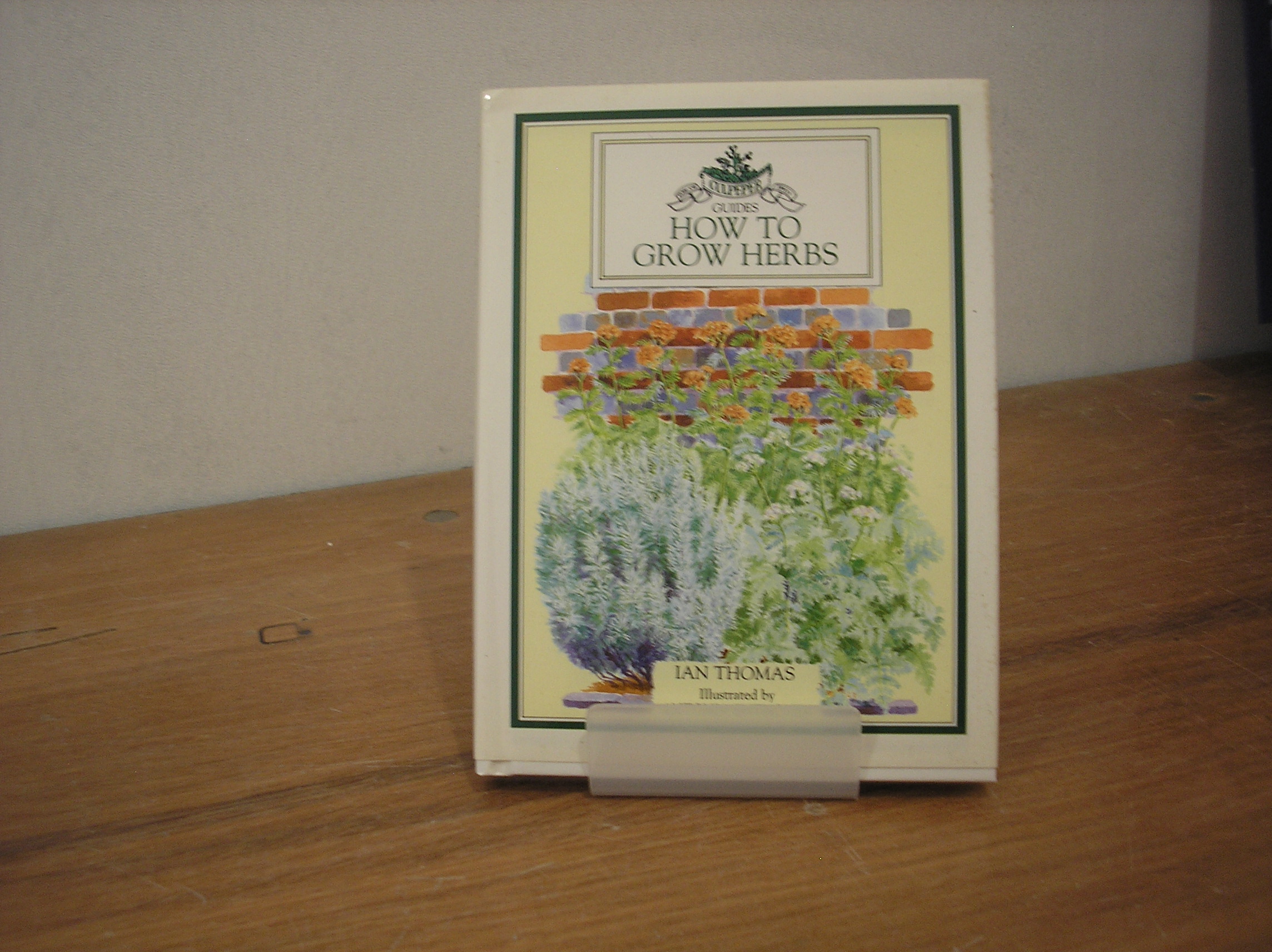 Image 0 of How to Grow Herbs (Culpeper Guides)