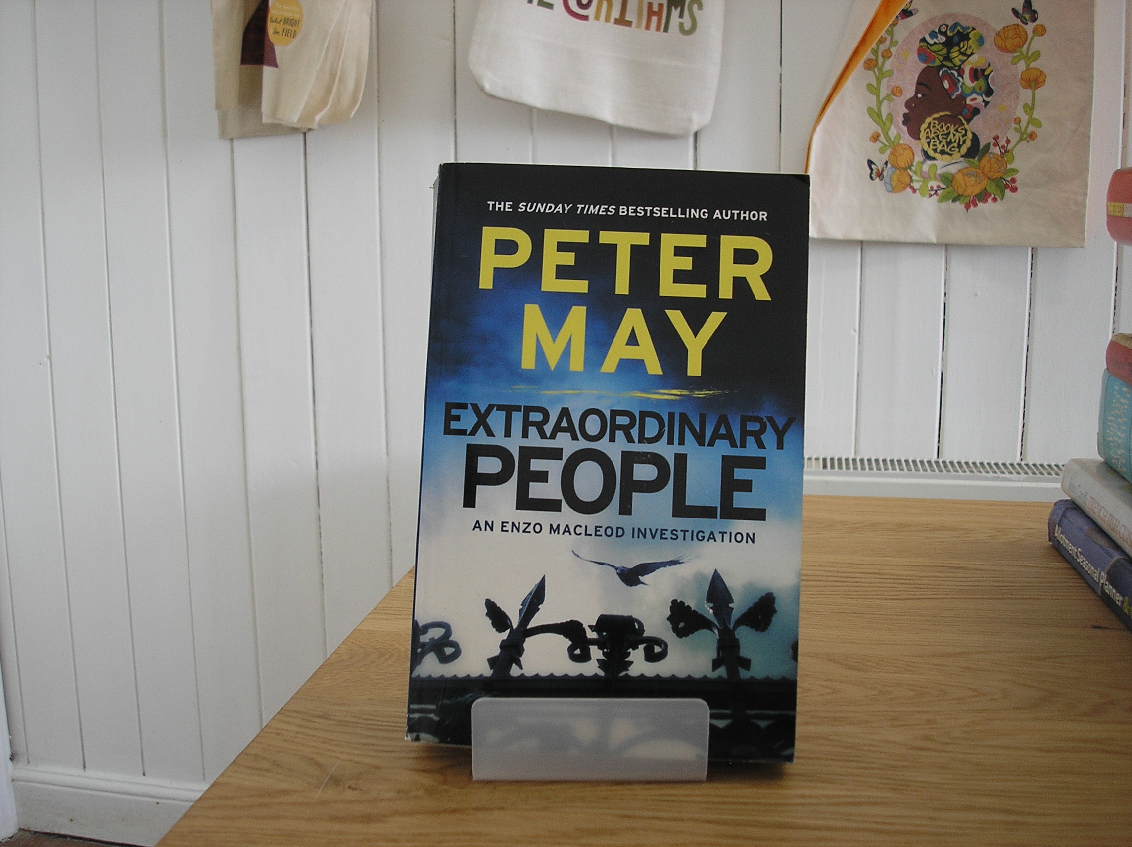 Image 0 of Extraordinary People