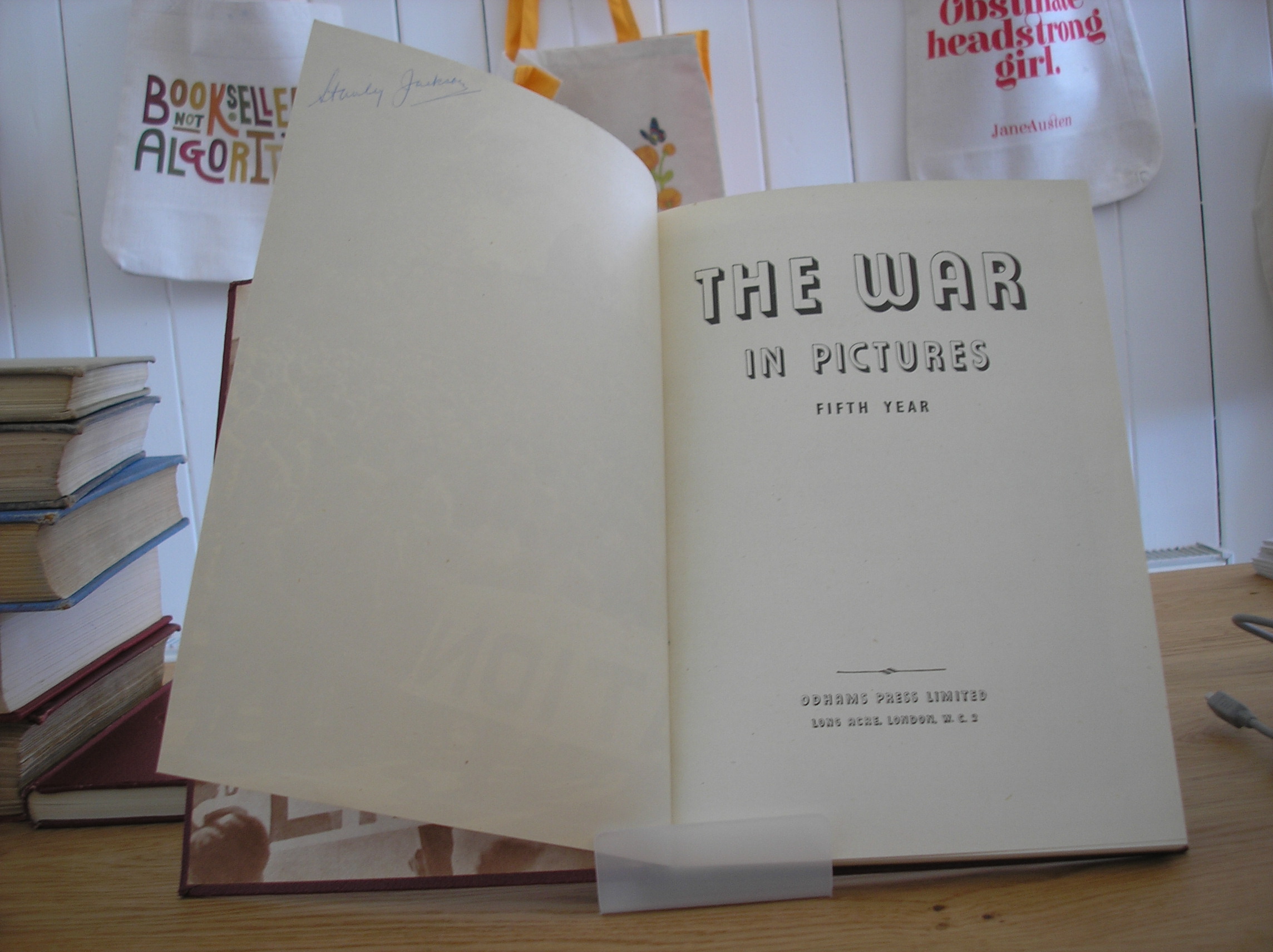 Image 0 of The War In Pictures Fifth Year