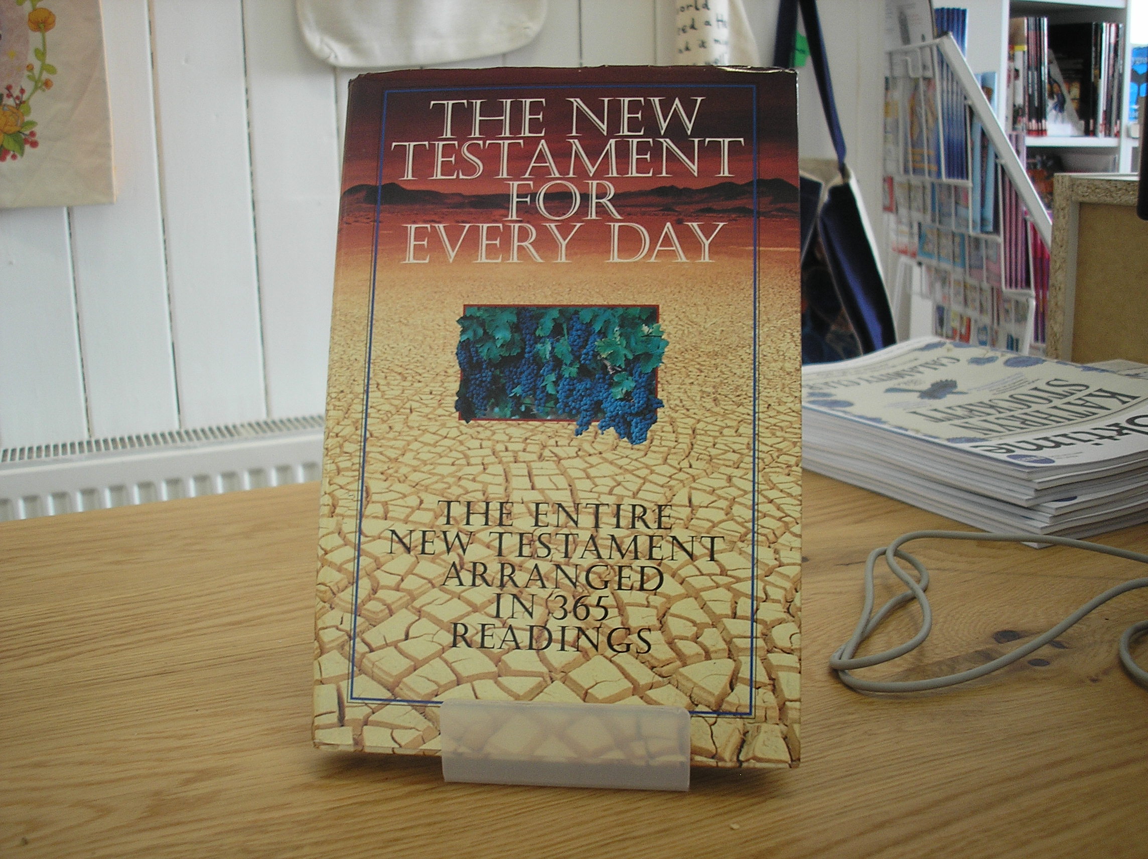 Image 0 of The New Testament For Every Day The Entire New Testament Arranged In 365 Reading