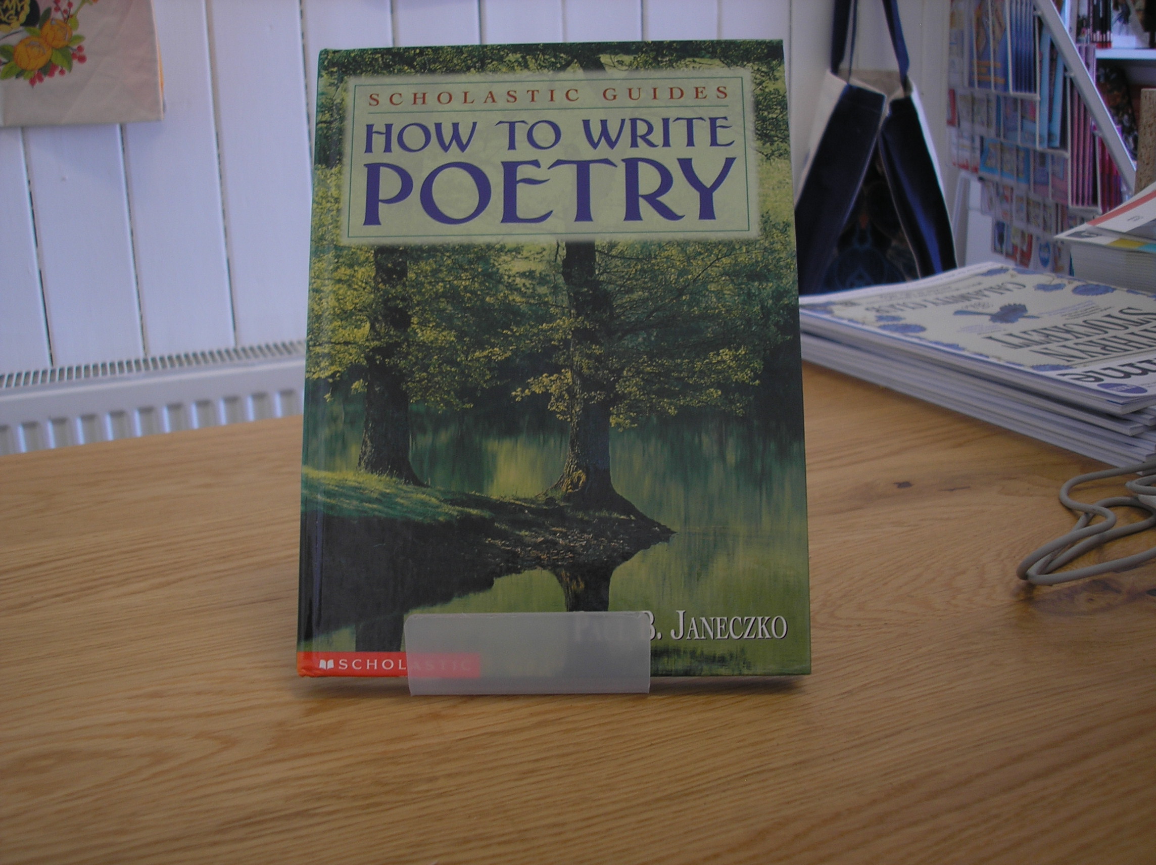 Image 0 of Scholastic Guides How To Write Poetry