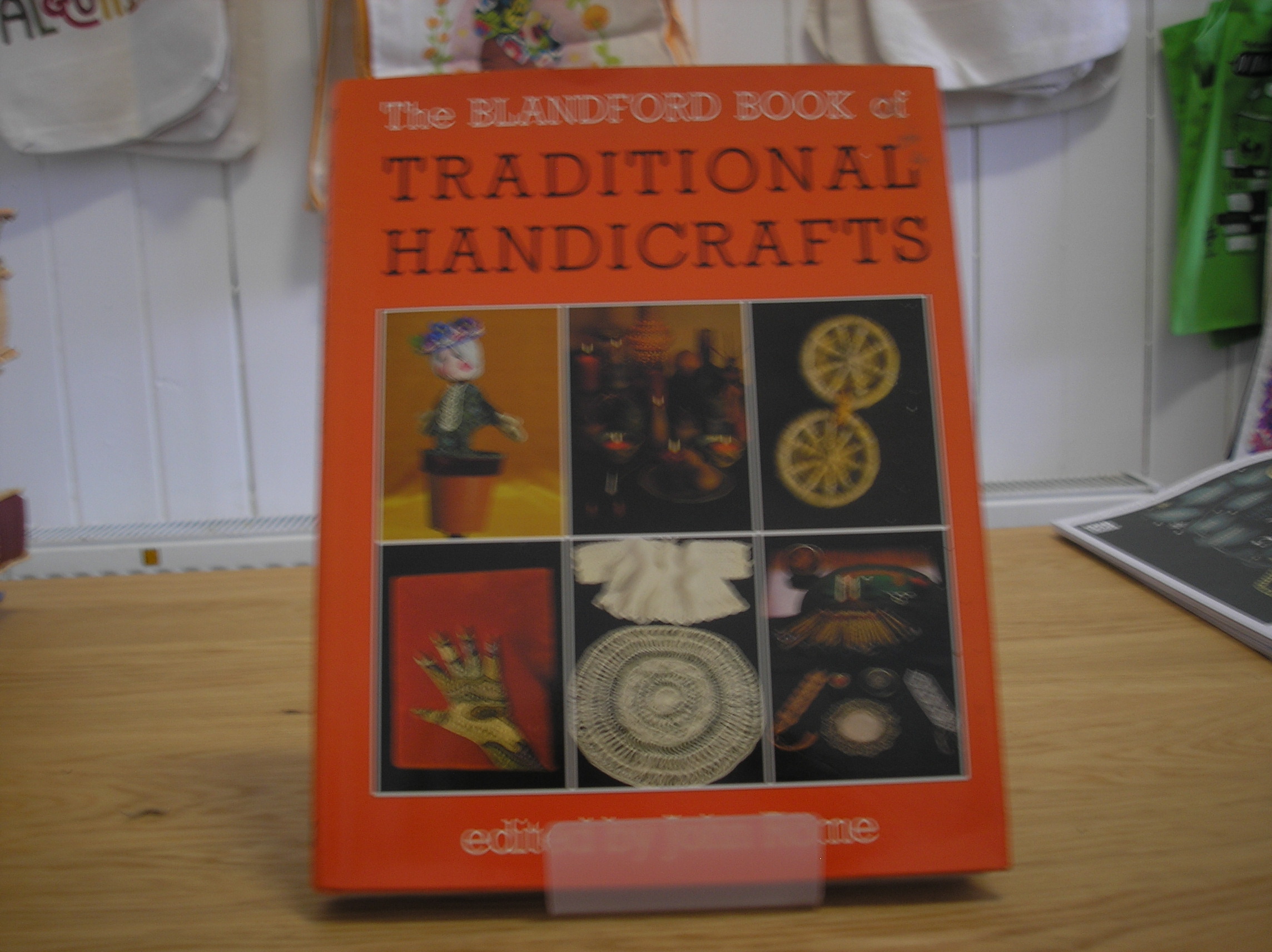 Image 0 of The Blandford Book of Traditional Handicrafts