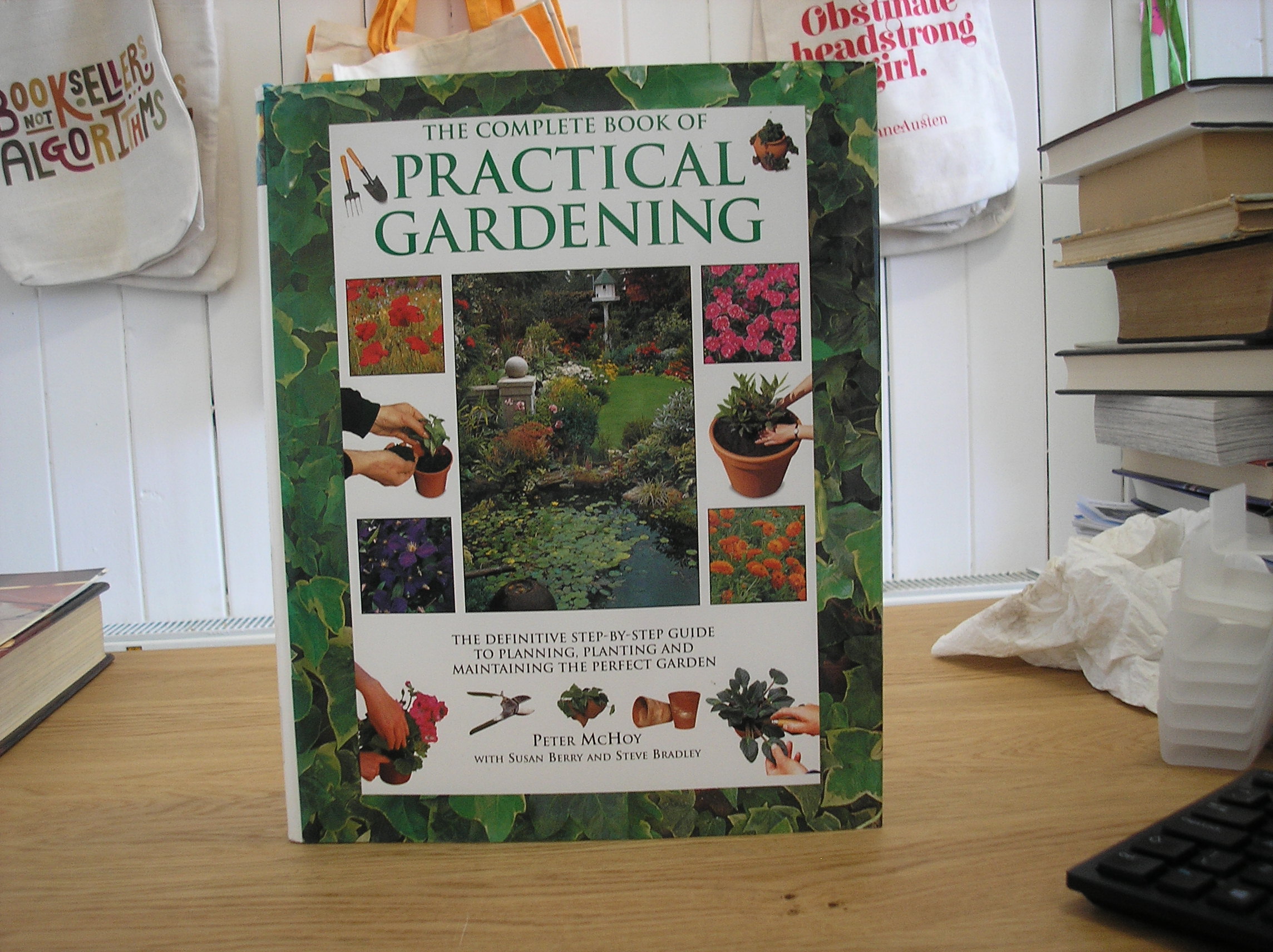 Image 0 of The Complete Book Of Practical Gardening