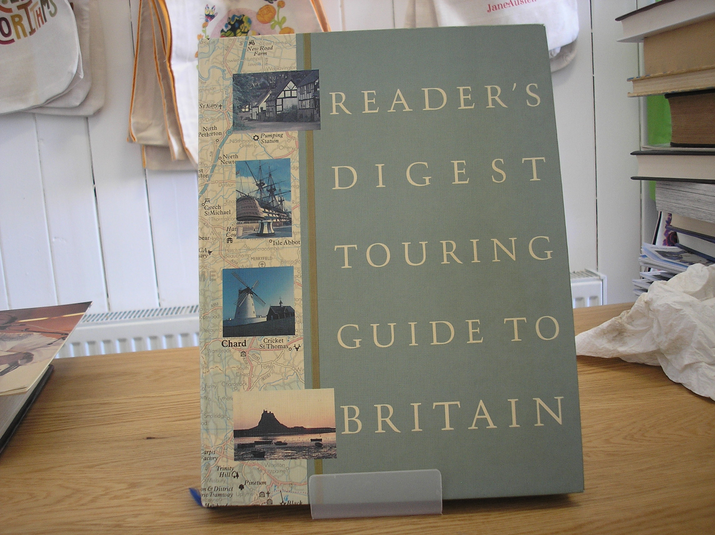 Image 0 of Reader's Digest Touring Guide To Britain