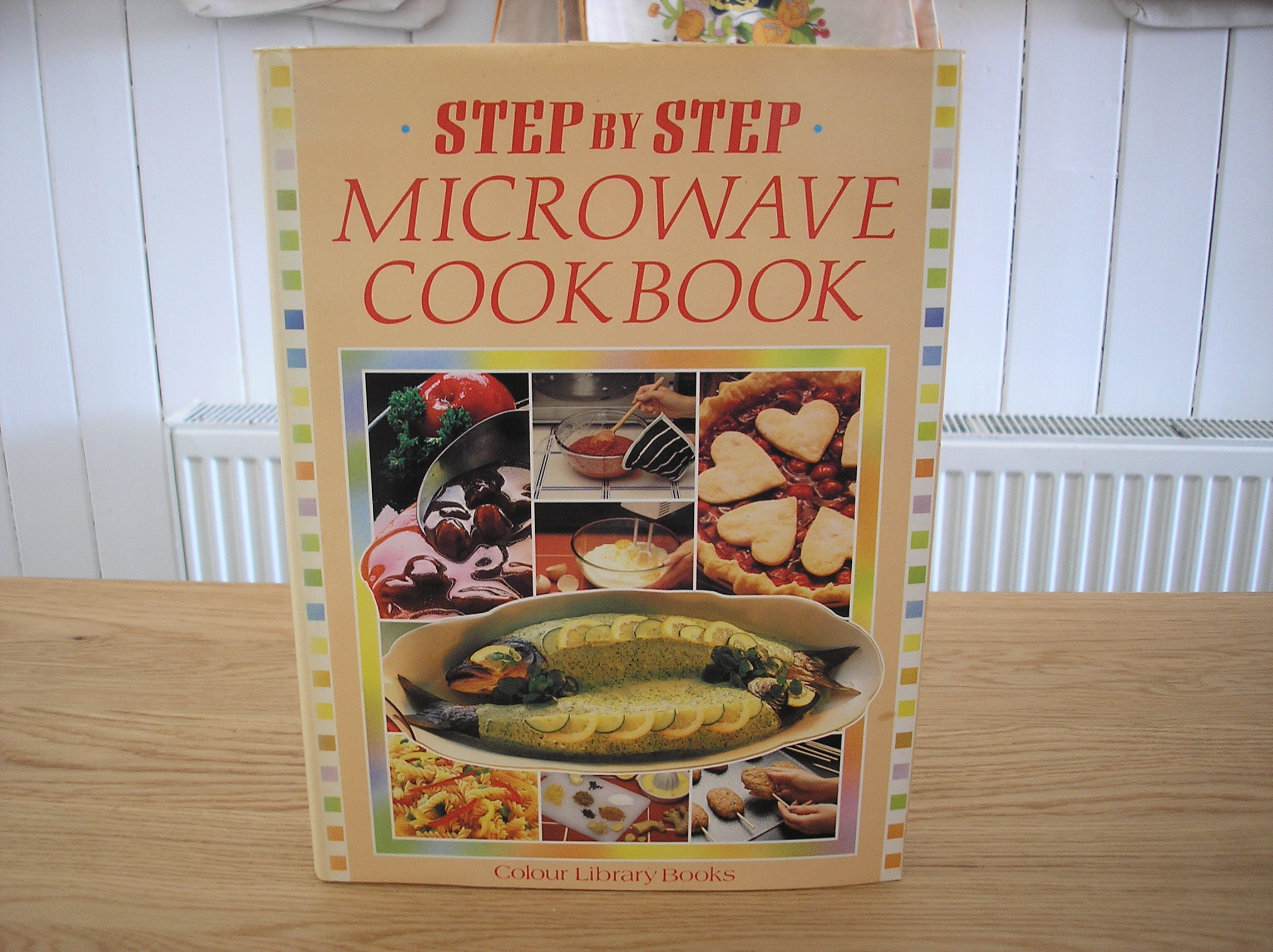 Image 0 of Step by step Microwave Cookbook