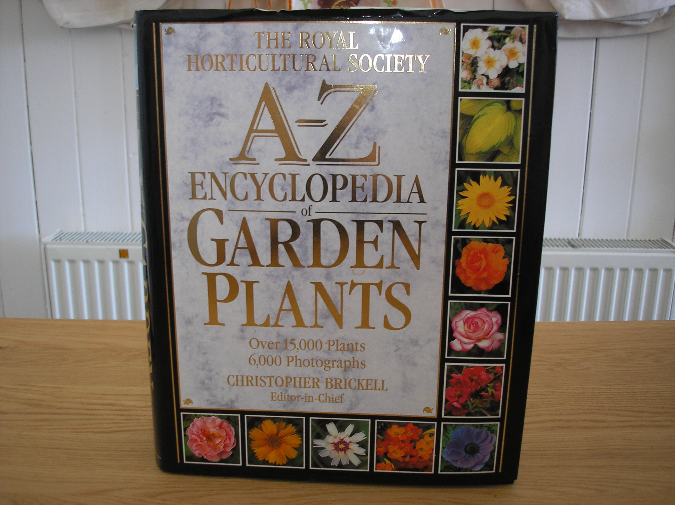 Image 0 of The Royal Horticultural Society A-Z Encyclopedia of Garden Plants