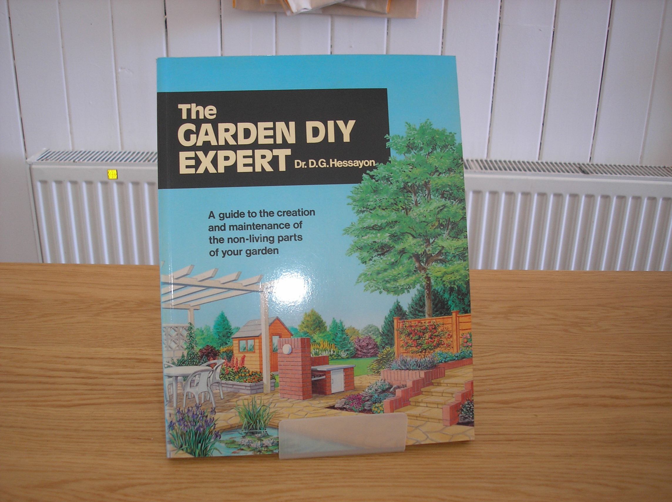 Image 0 of The Garden DIY Expert