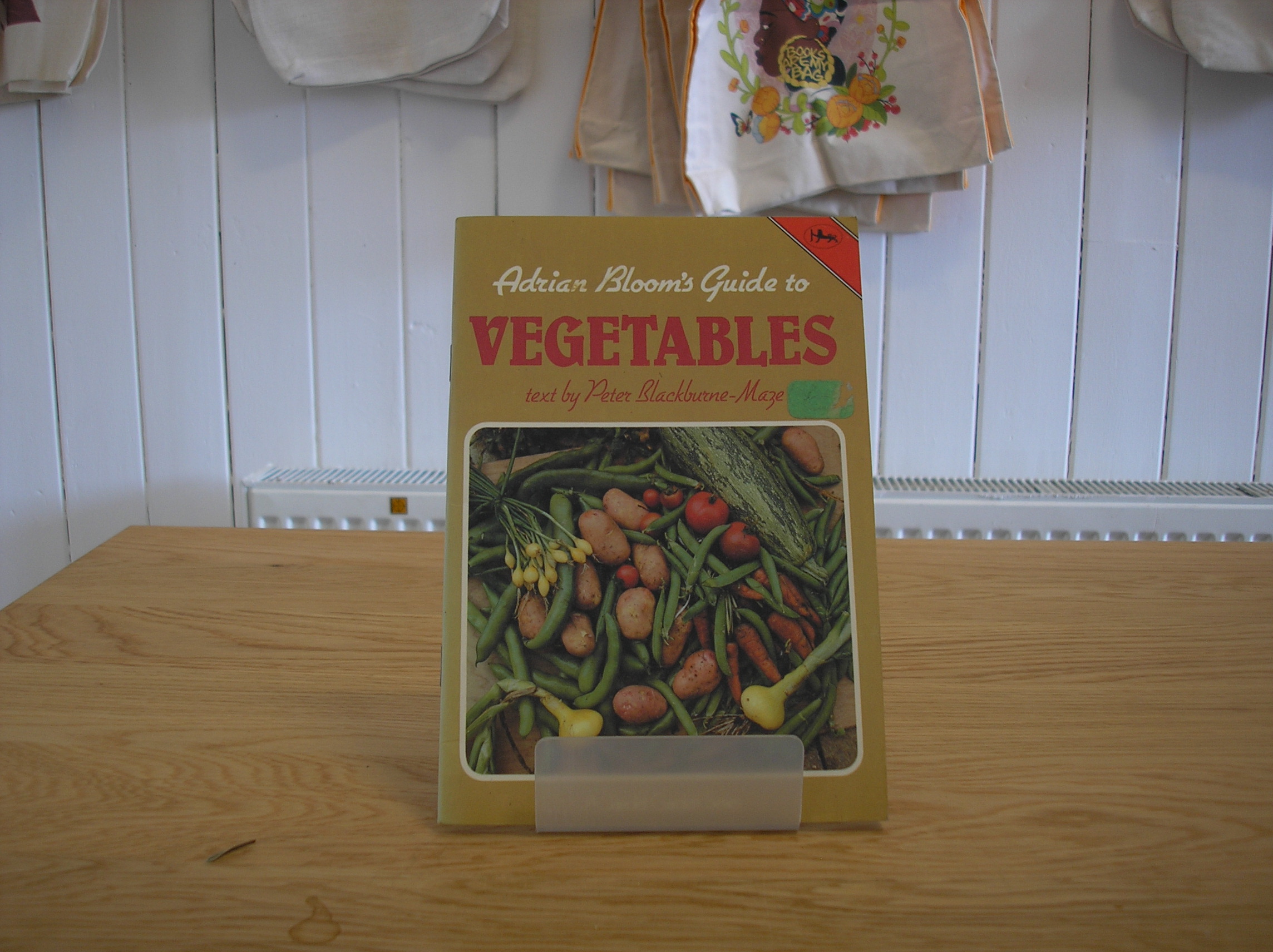 Image 0 of Adrian Bloom's Guide to Vegetables