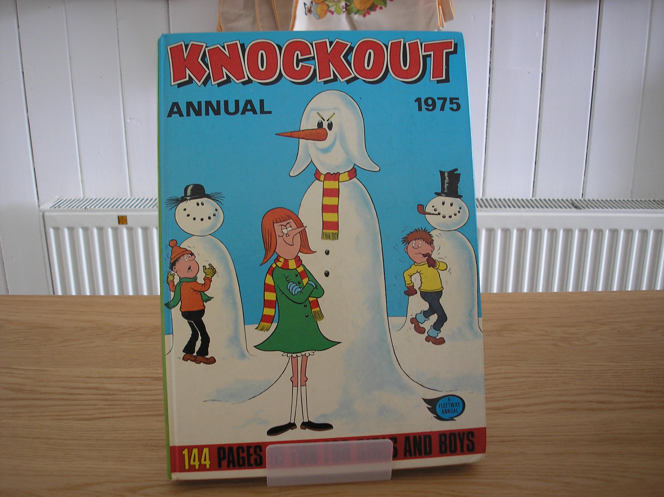 Image 0 of Knockout Annual 1975