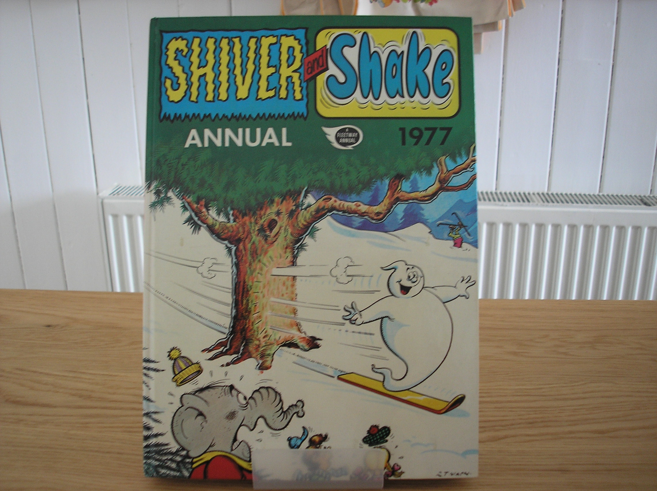 Image 0 of Shiver and Shake Annual 1977