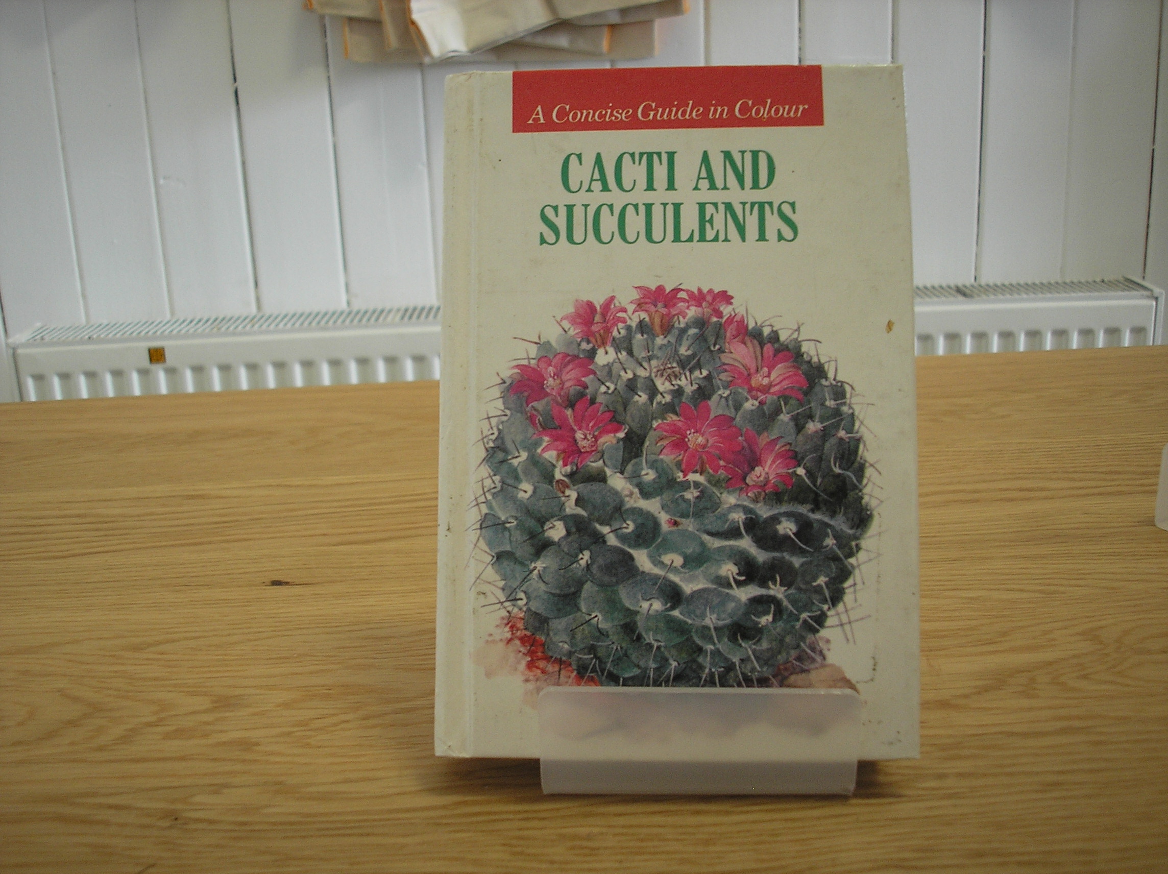 Image 0 of Cacti And Succulents A Concise Guide in Colour
