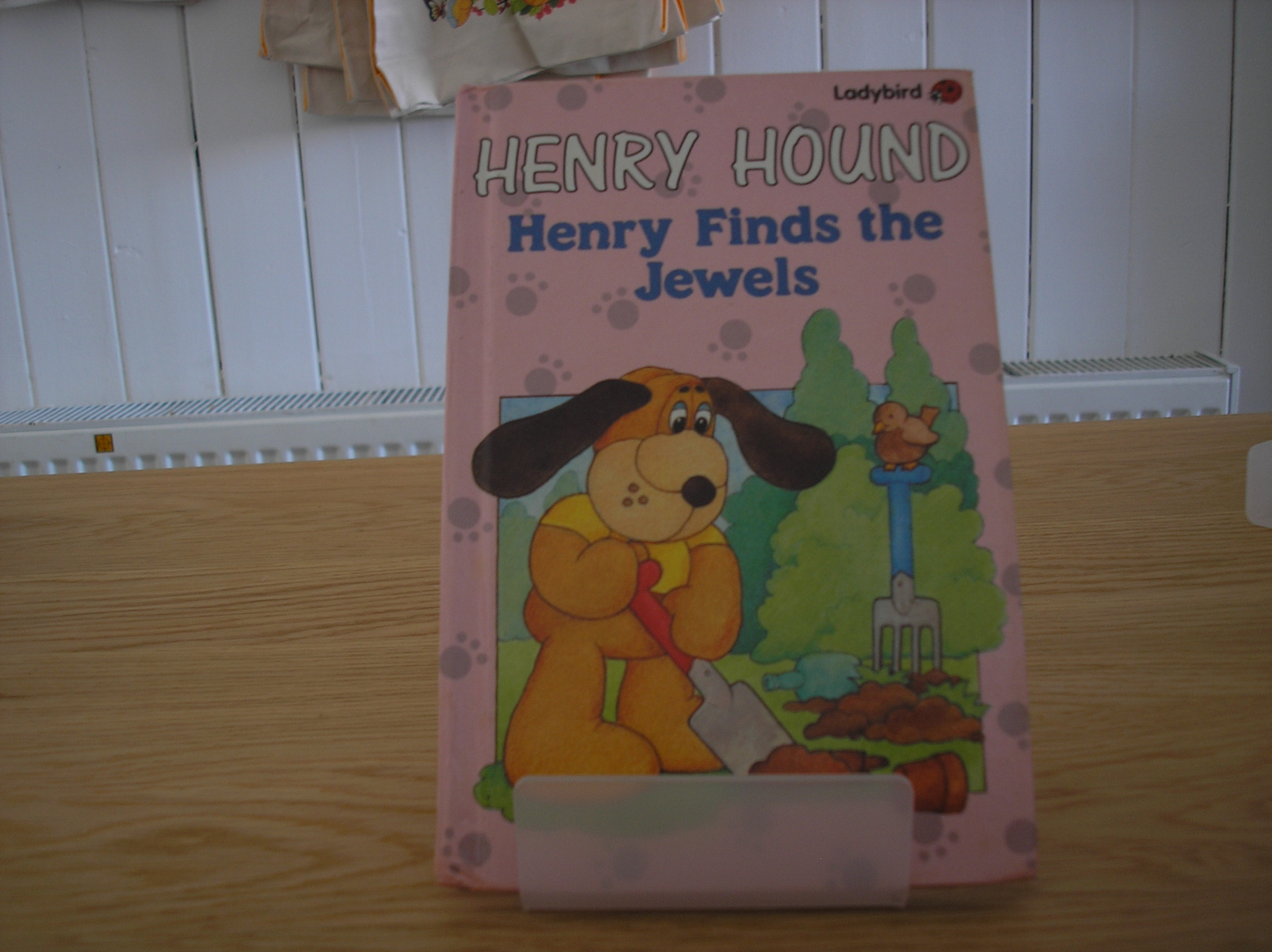 Image 0 of Henry Hound Henry Finds the Jewels FIRST EDITION