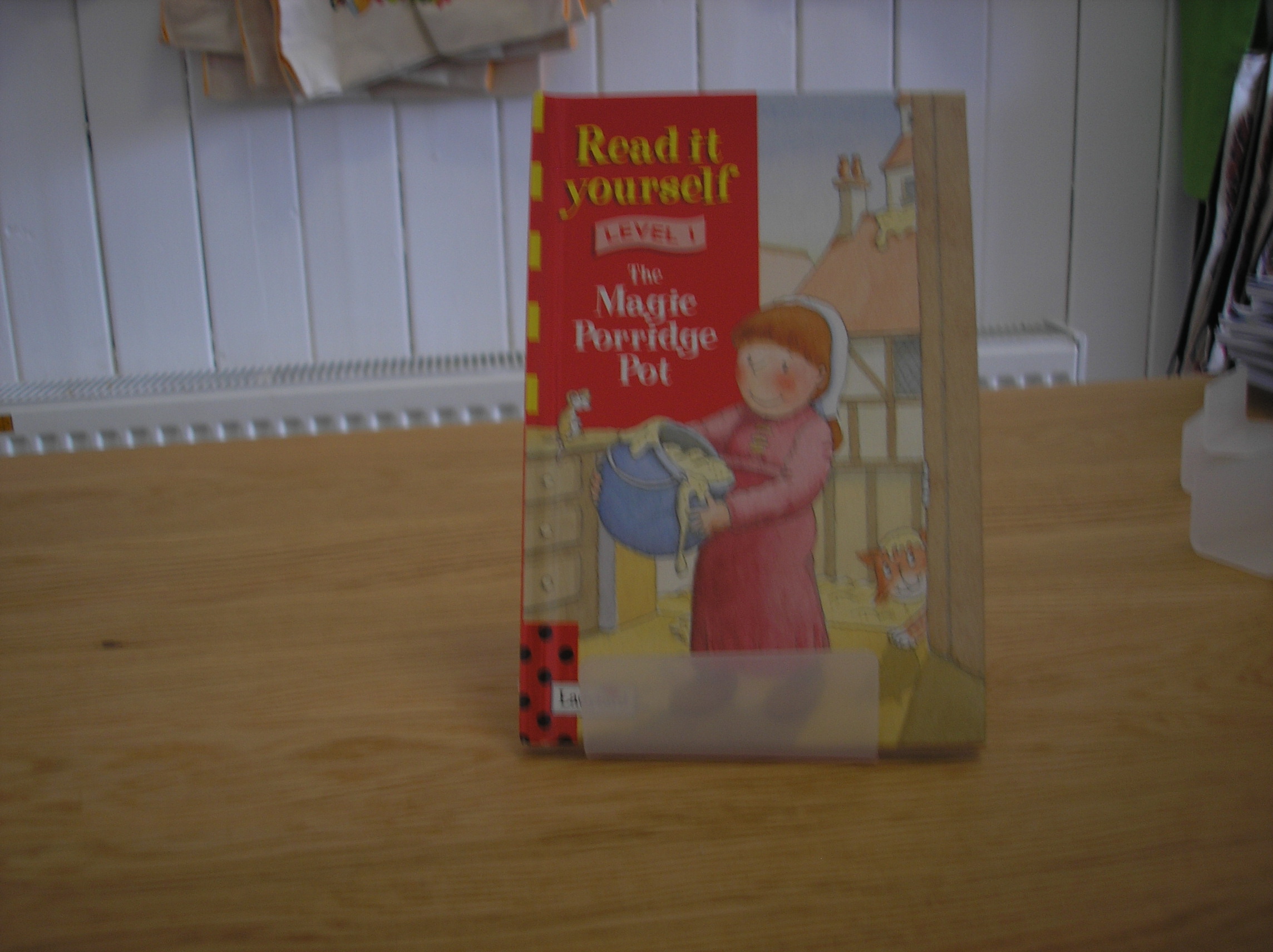 Image 0 of Read it yourself Level 1 The Magic Porridge Pot