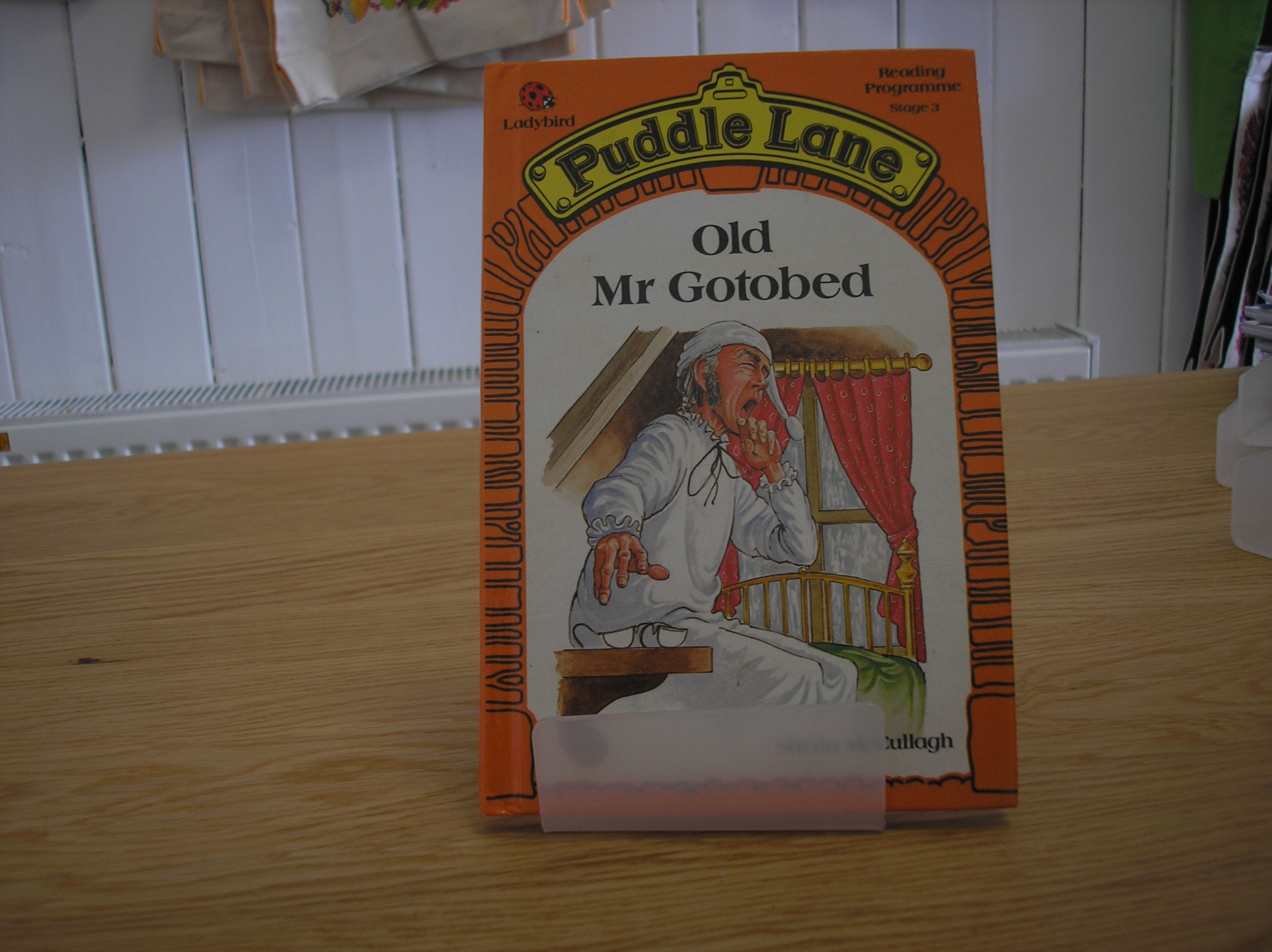 Image 0 of Old Mr Gotobed Puddle Lane Reading Programme Stage 3 FIRST EDITION