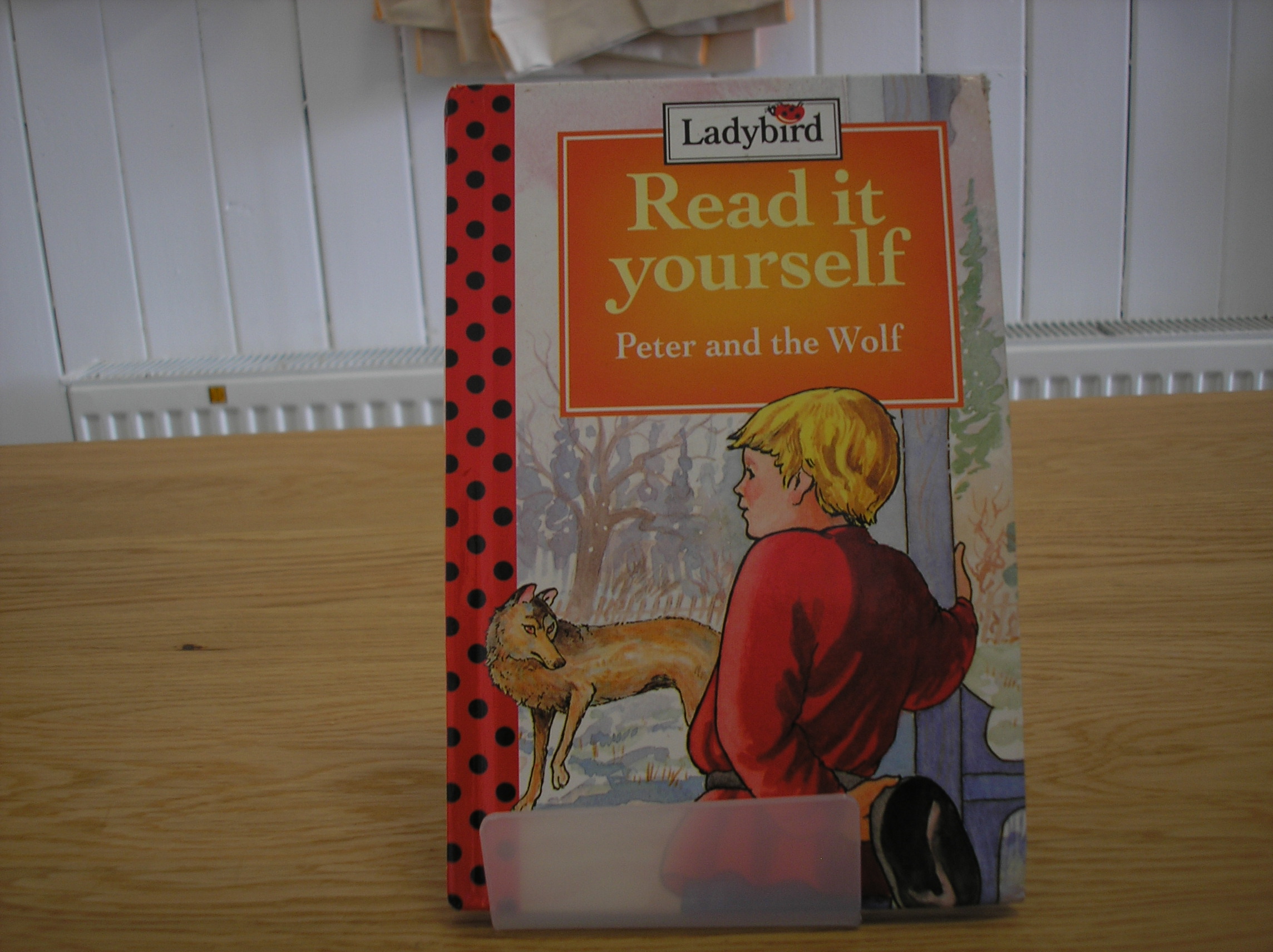 Image 0 of Read it yourself Level 4 Peter and the Wolf