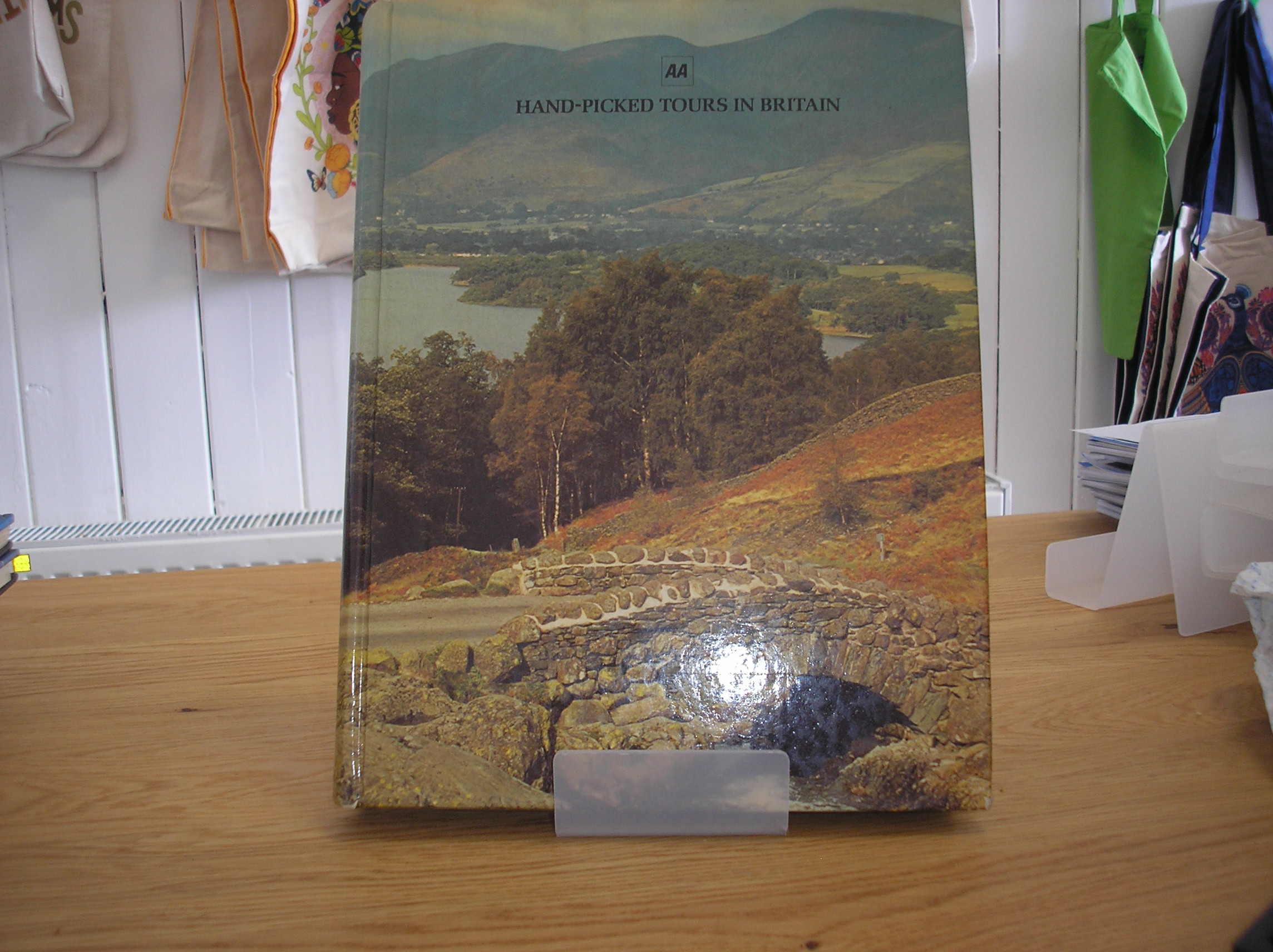 Image 0 of AA Hand-Picked Tours In Britain