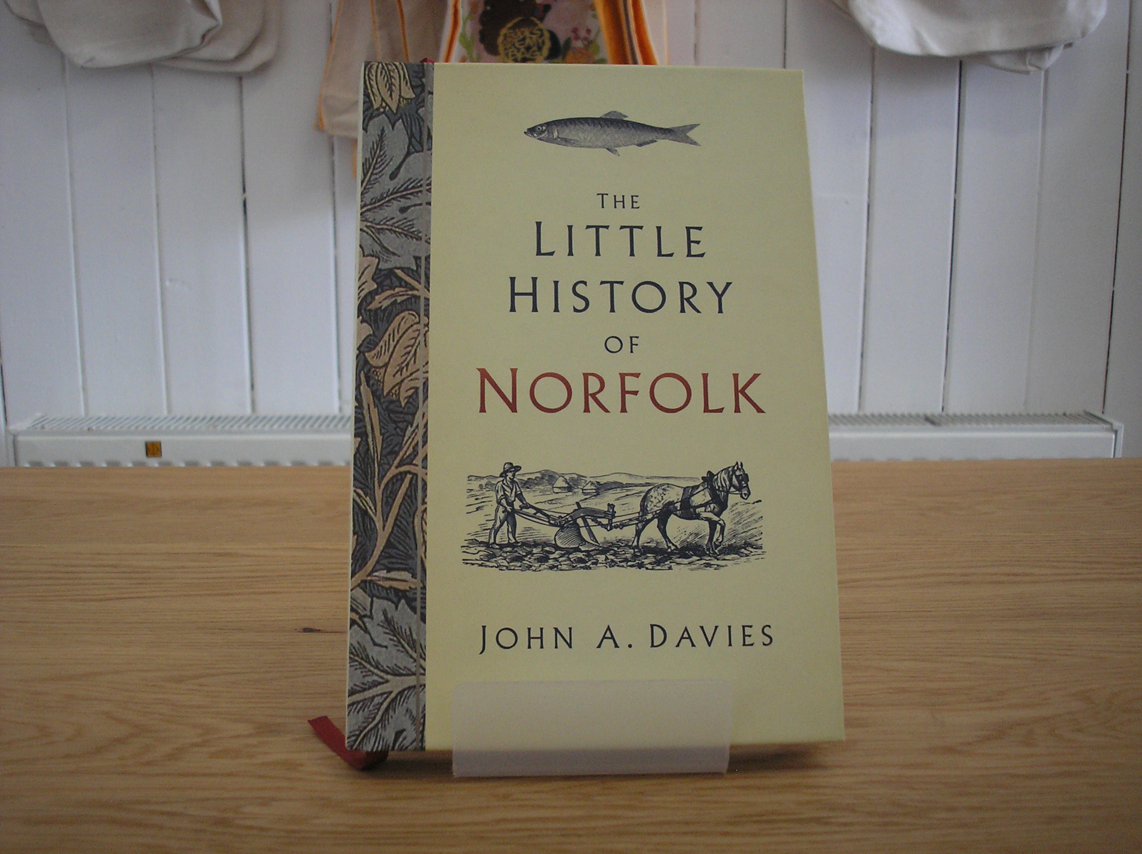 Image 0 of The Little History of Norfolk