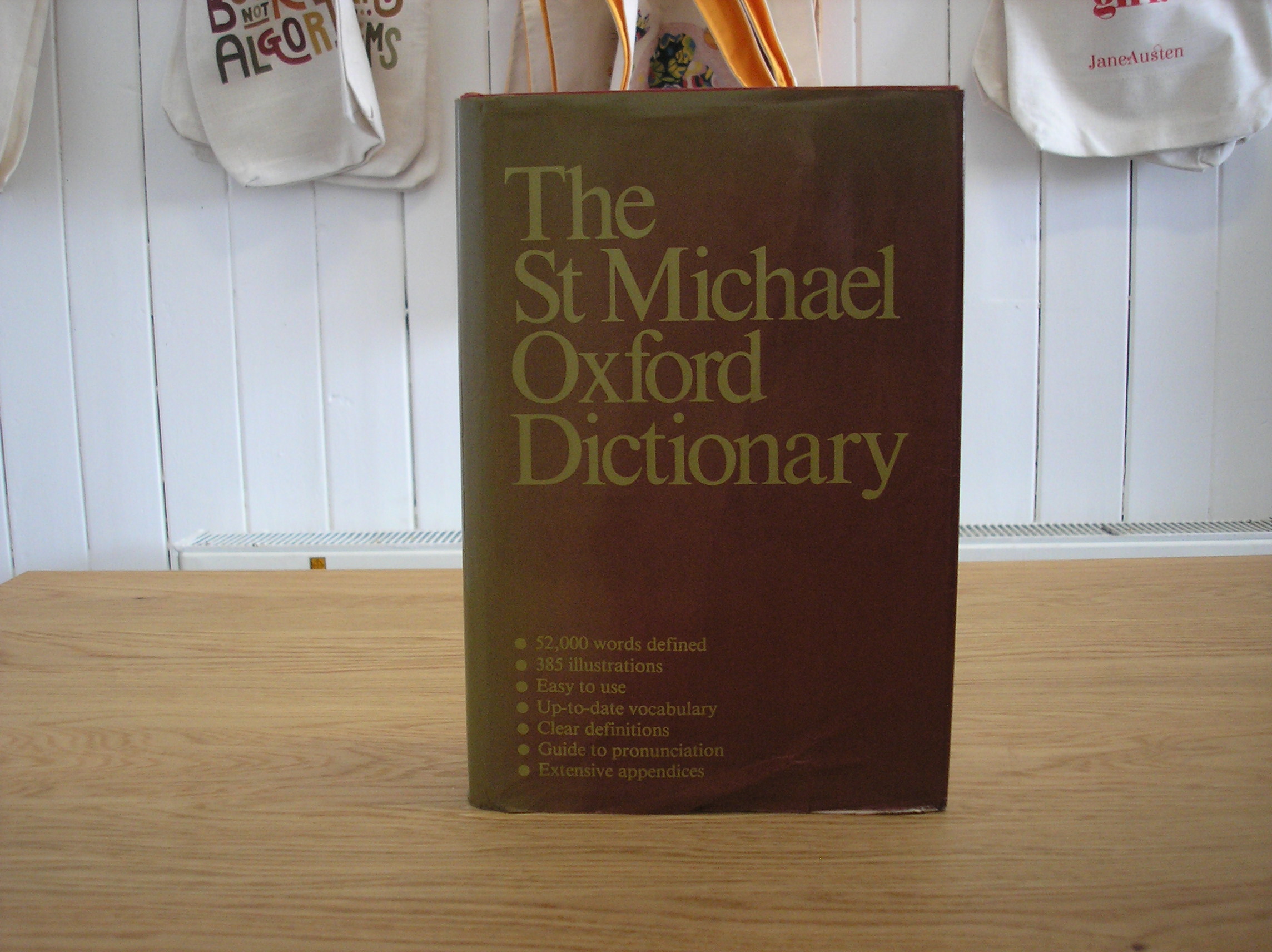Image 0 of The St Michael Oxford Dictionary