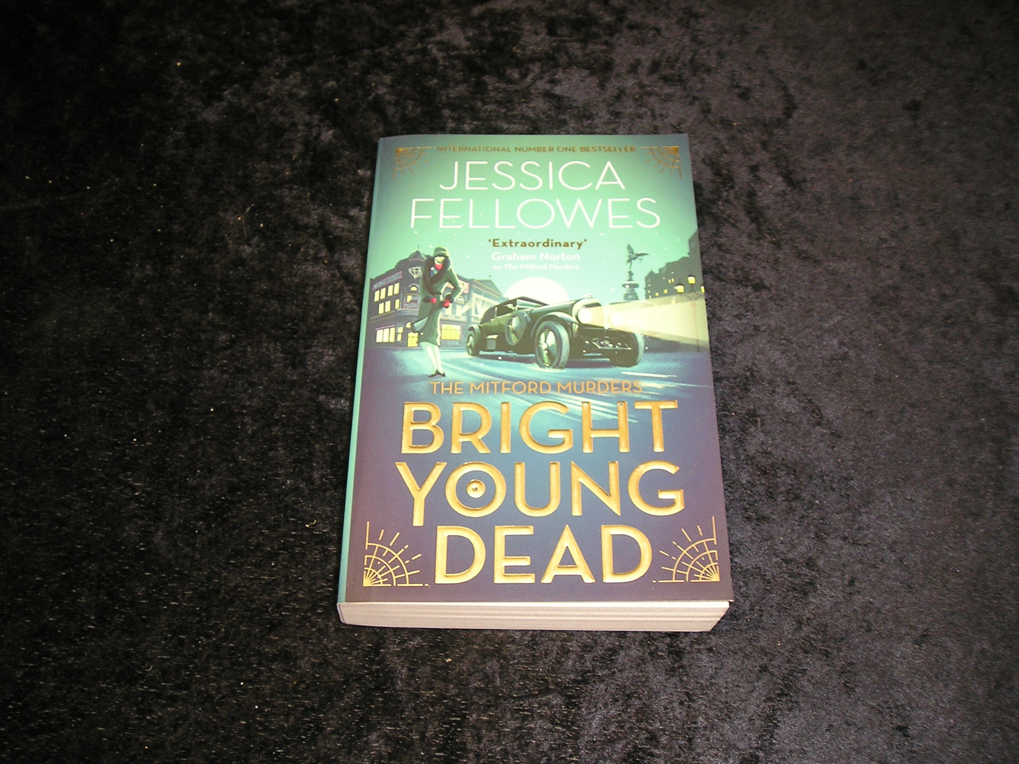 Image 0 of Bright Young Dead