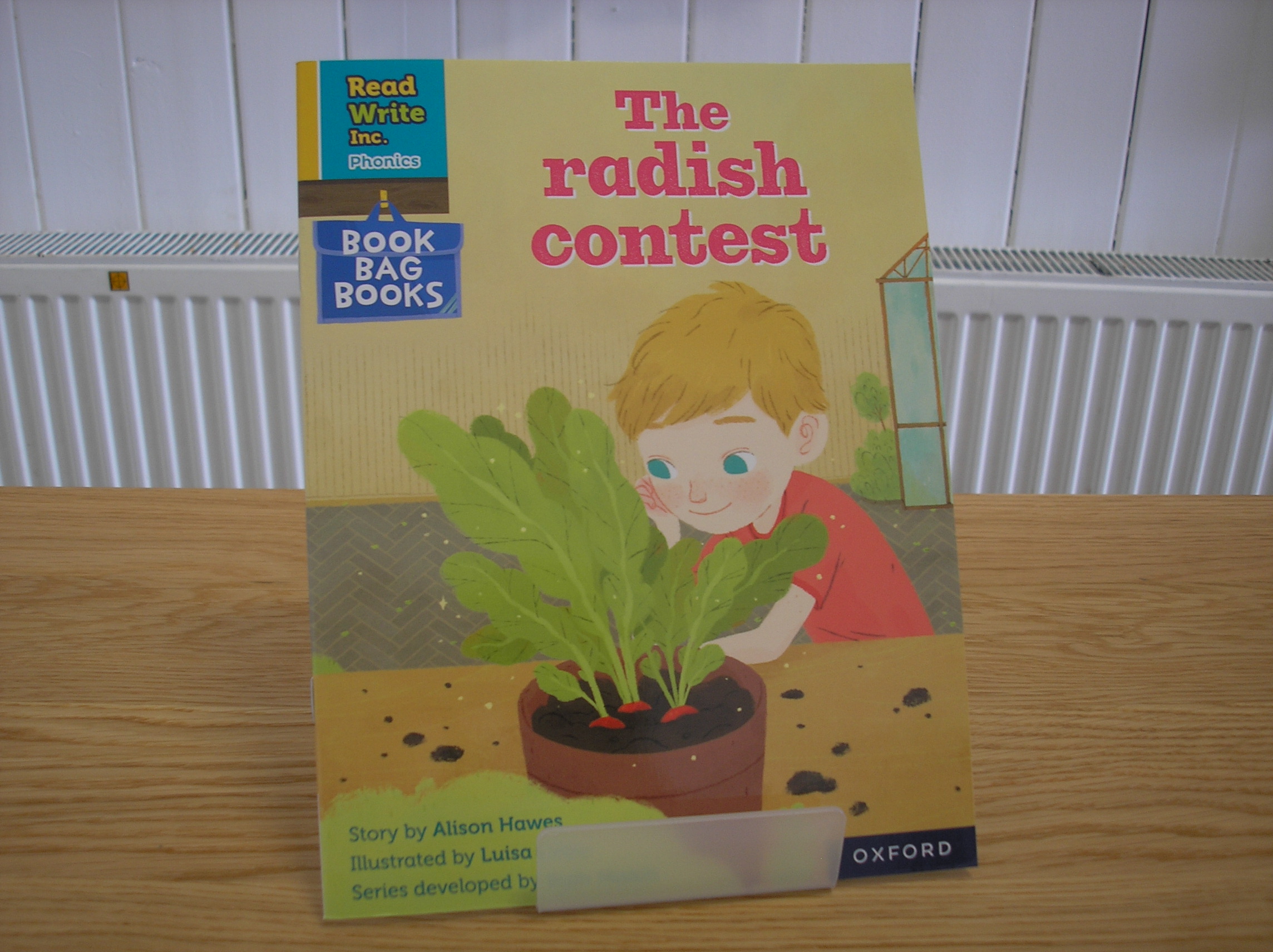 Image 0 of Read Write Inc. Phonics: The radish contest (Yellow Set 5 Book Bag Book 9)