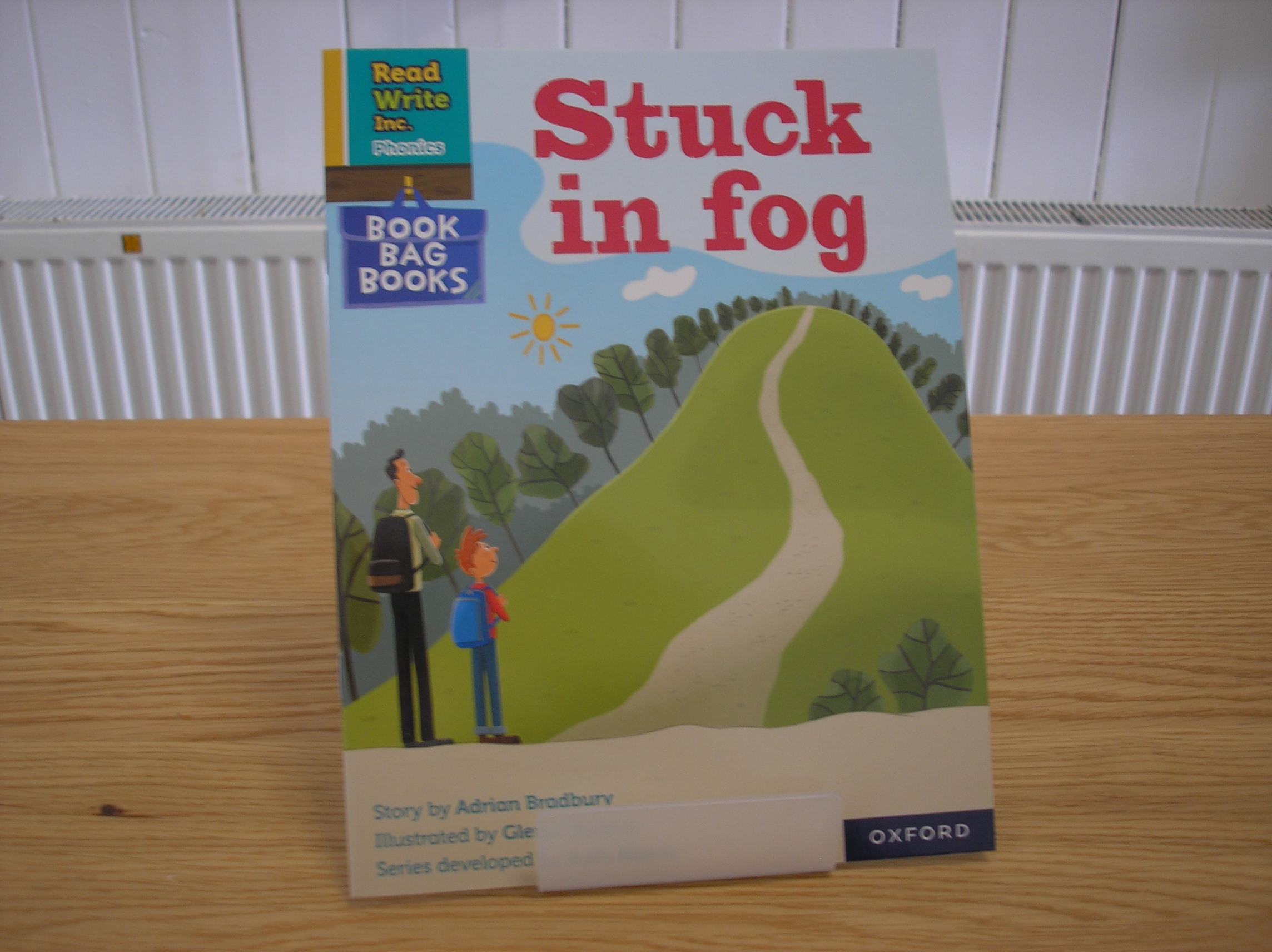 Image 0 of Read Write Inc. Phonics: Stuck in fog (Yellow Set 5 Book Bag Book 3)