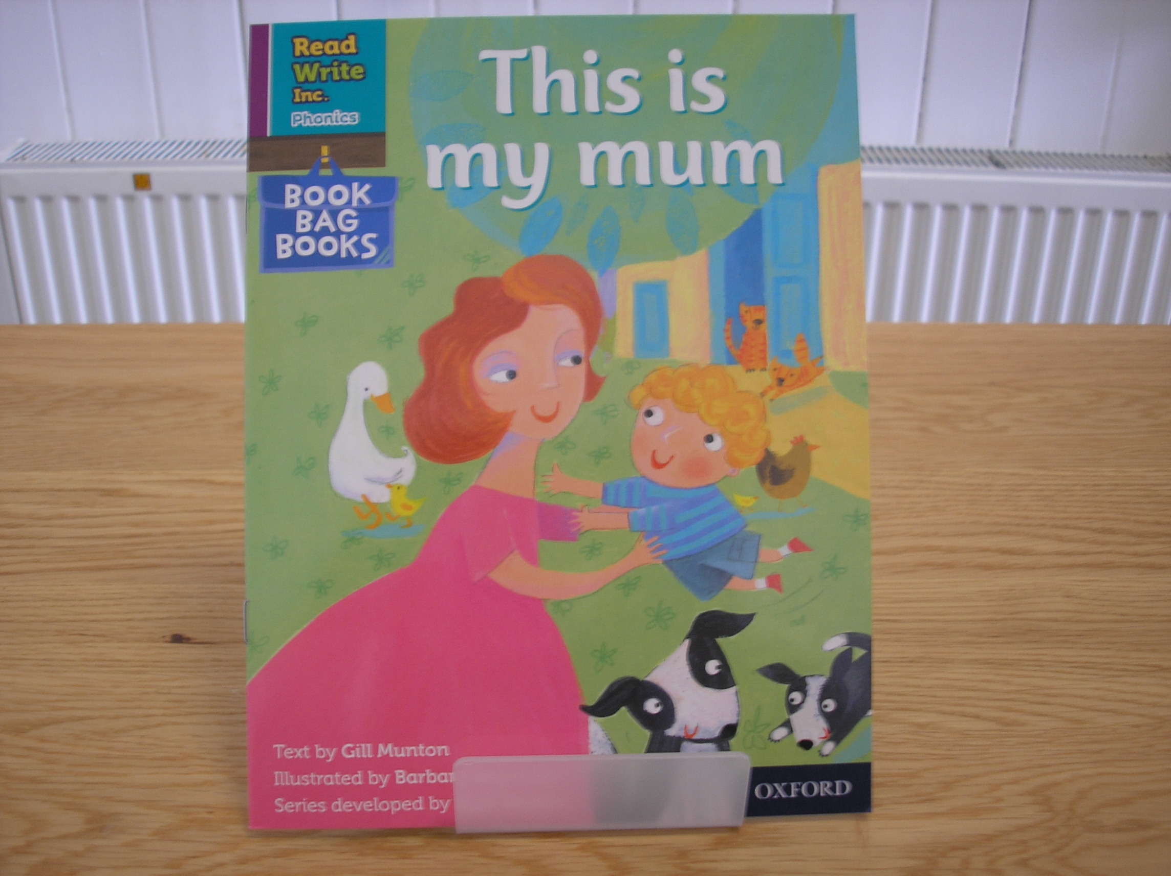 Image 0 of Read Write Inc. Phonics: This is my mum (Purple Set 2 Book Bag Book 9)