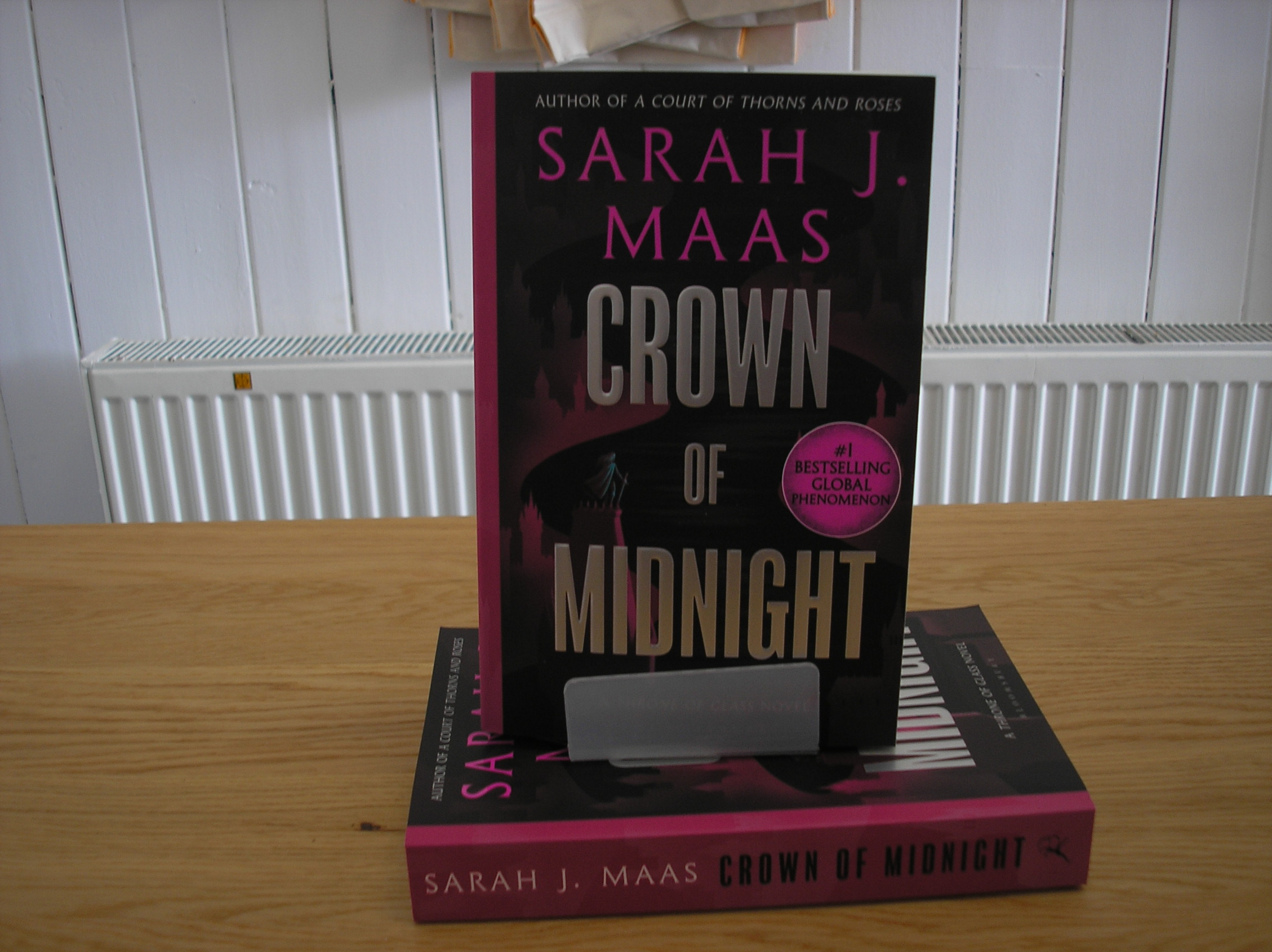 Image 0 of Crown of Midnight
