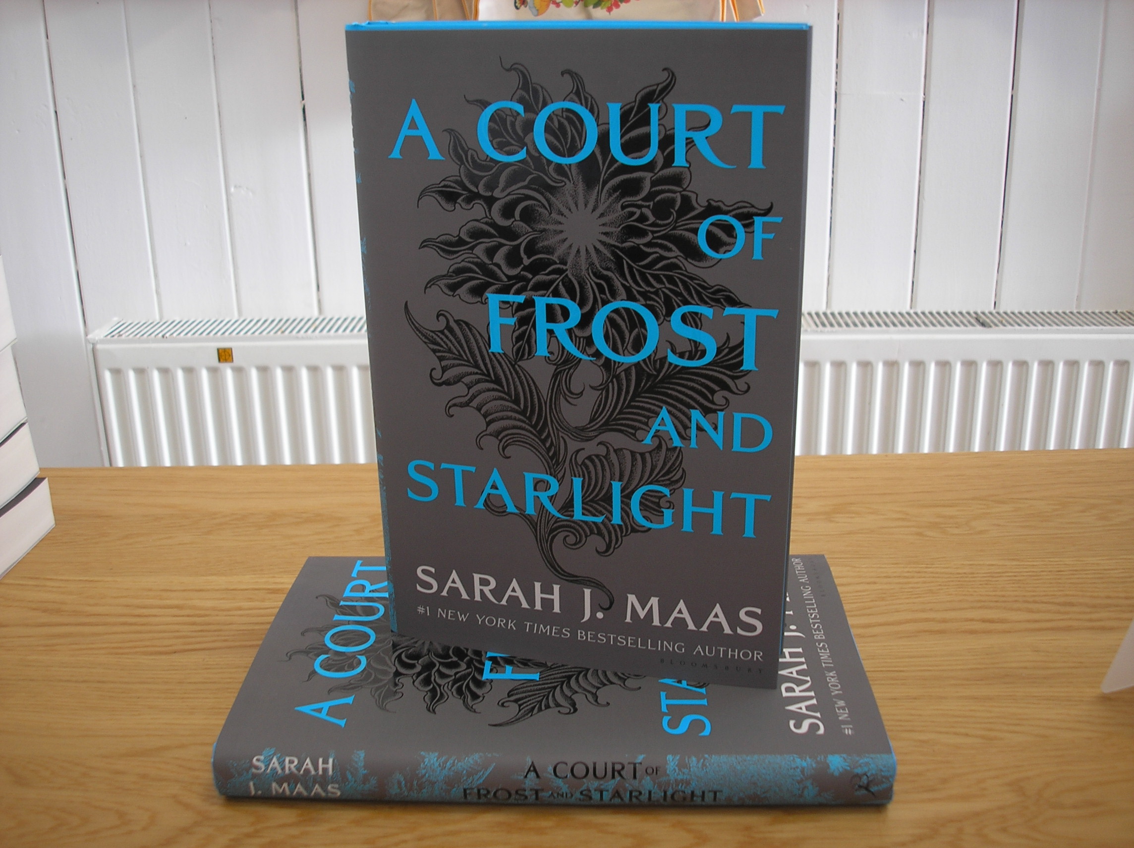 A Court of Frost and Starlight