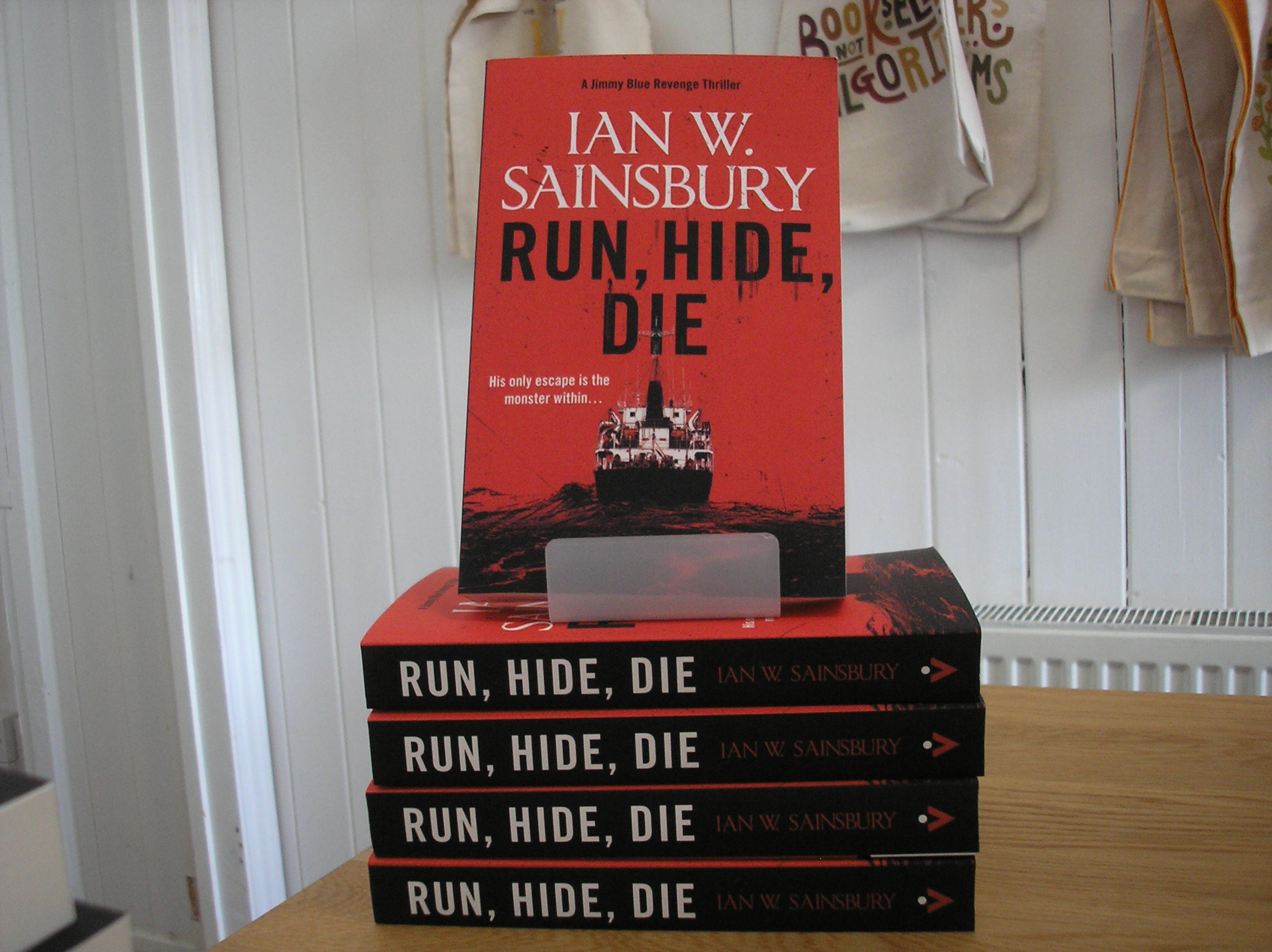 Image 0 of Run, Hide, Die A Jimmy Blue Revenge Thriller FIRST EDITION